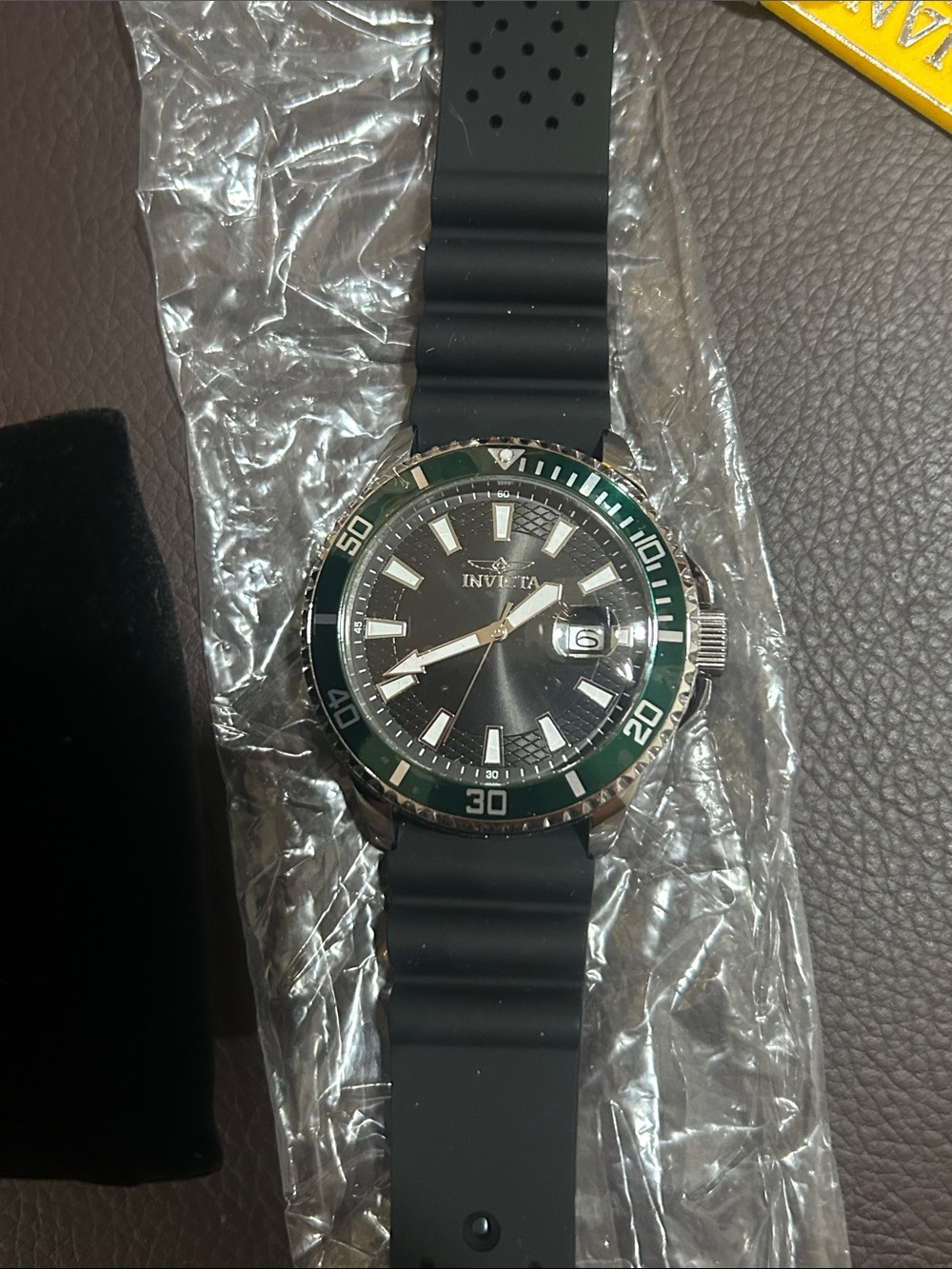 Invicta Pro Diver Stainless Steel Japan Movement 50M-Water Resistant Watch in🖤💚🩶